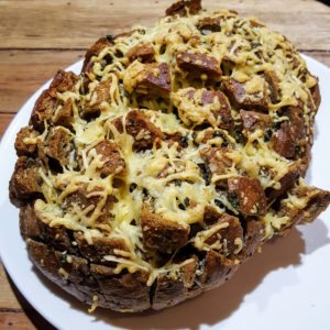 hapjes/snacks gevuld borrelbrood