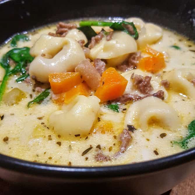 boiler rotatie Ooit Tortellini soep uit de slowcooker | Out mijn keuken