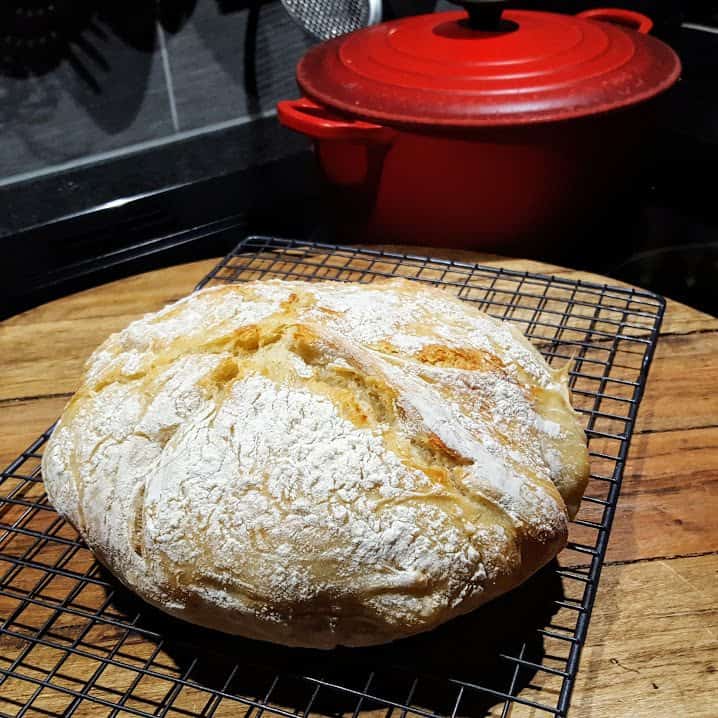 Homemade brood dat je niet hoeft te kneden, het kan!